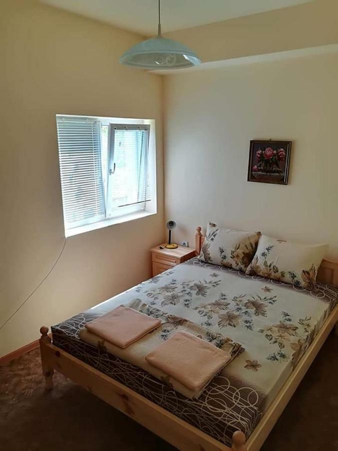 Къща За Гости Дани 2 Hotell Sjabla Exteriör bild